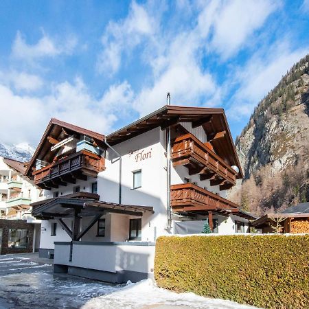 Vila Garni Flori Längenfeld Exteriér fotografie