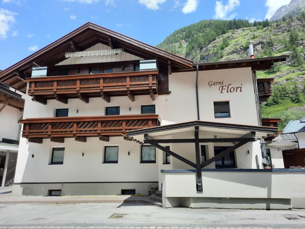 Vila Garni Flori Längenfeld Exteriér fotografie