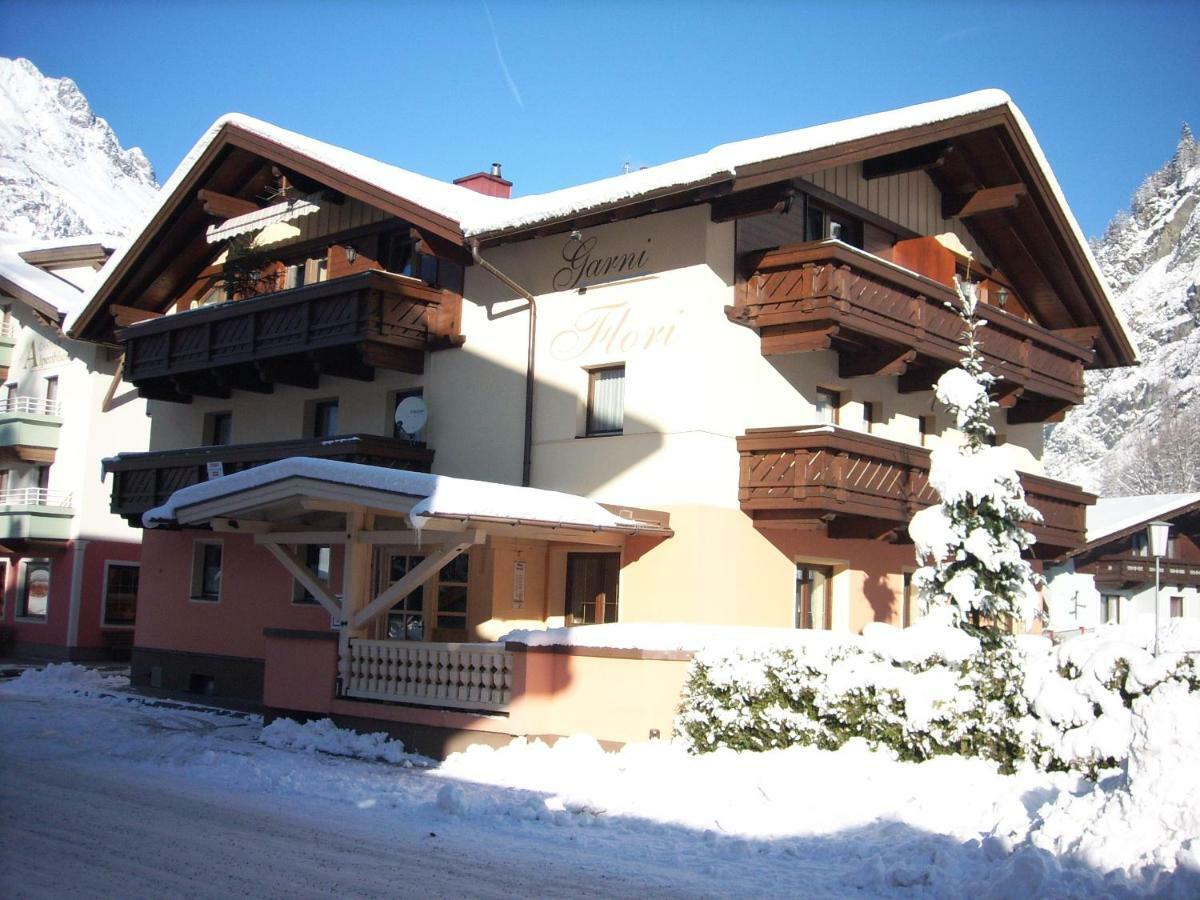 Vila Garni Flori Längenfeld Exteriér fotografie